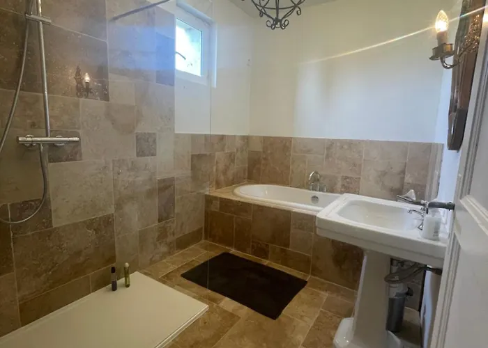 De Fleur - Chateau Du Grand Lucay * Bourbon-lʼArchambault